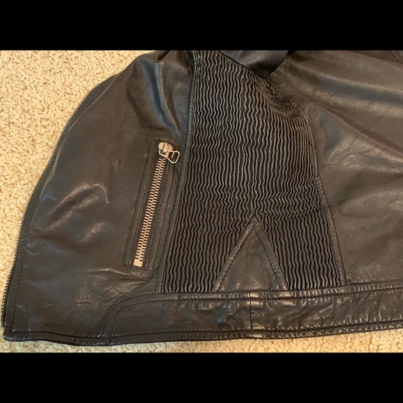 Joe’s Jeans Sheepskin Leather Moto Jacket - Picture 4 of 8
